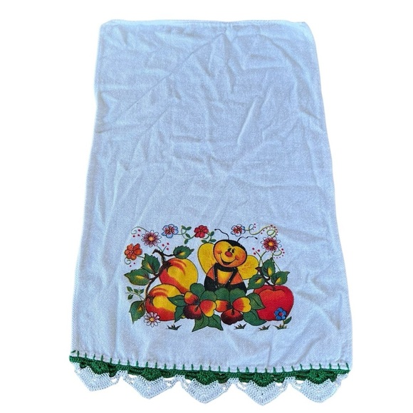 Vintage Anthropomorphic Bumble Bee Cotton Tea Towel Crochet Trim Flowers Brazil - Picture 3 of 8